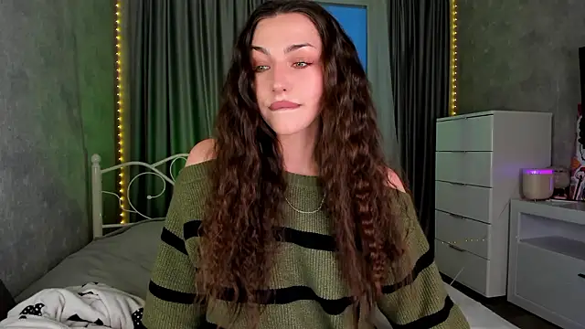 LilFlexxy online show from February 1, 2:37 pm