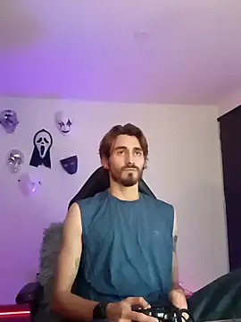 Snapshot of Aaron_malikk chatting on November 24, 11:48 pm Aaron malikk online show from November 24, 11:48 pm