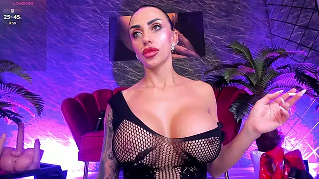 IzabelaTessa online show from June 15, 7:38 pm