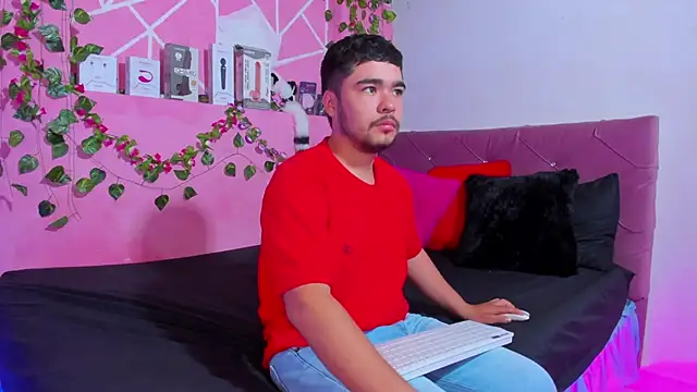  mia and mike  online show from March 20, 11:49 am