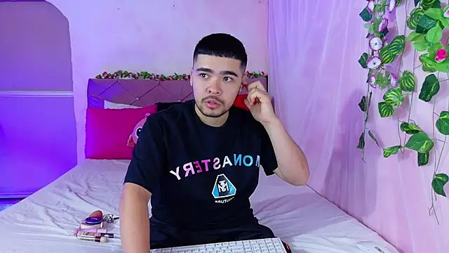  mia and mike  online show from September 17, 1:02 pm