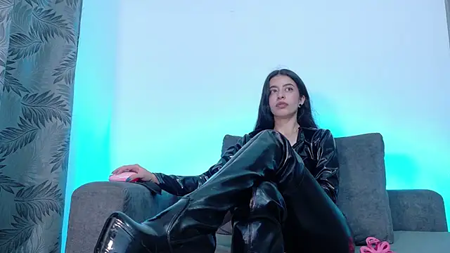 Snapshot of Misscarolsph chatting on November 23, 12:43 am Misscarolsph online show from November 23, 12:43 am