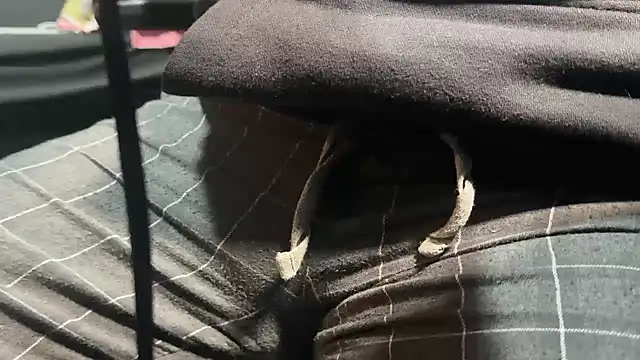 Max 965 online show from December 3, 10:19 pm