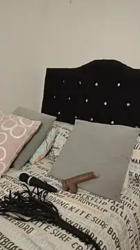 Elowyn online show from November 23, 2:22 am