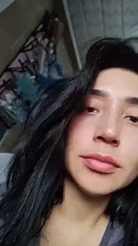 Elowyn online show from March 15, 8:04 pm