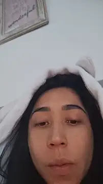 Elowyn online show from June 28, 2:56 pm