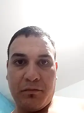 Snapshot of calfran chatting on October 22, 2:23 am calfran online show from October 22, 2:23 am