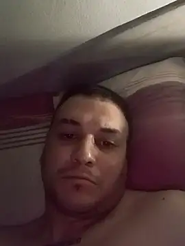 Snapshot of calfran chatting on November 4, 2:32 am calfran online show from November 4, 2:32 am