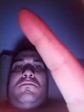 Snapshot of calfran chatting on November 28, 5:21 am calfran online show from November 28, 5:21 am