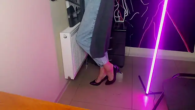 Snapshot of VanessaRey_ chatting on November 30, 7:01 am VanessaRey online show from November 30, 7:01 am