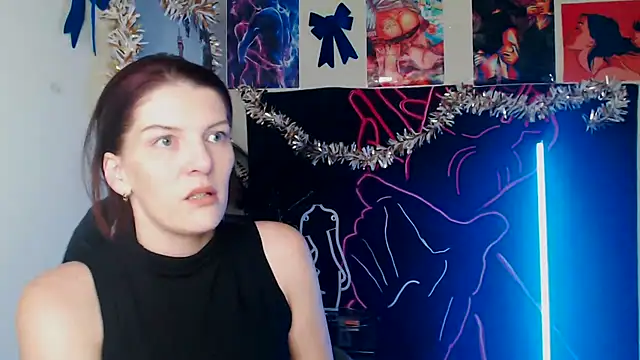 Snapshot of VanessaRey_ chatting on December 15, 7:56 am VanessaRey online show from December 15, 7:56 am