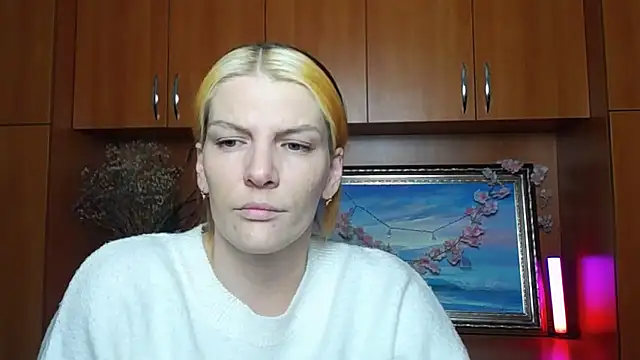 VanessaRey  online show from March 21, 5:38 pm