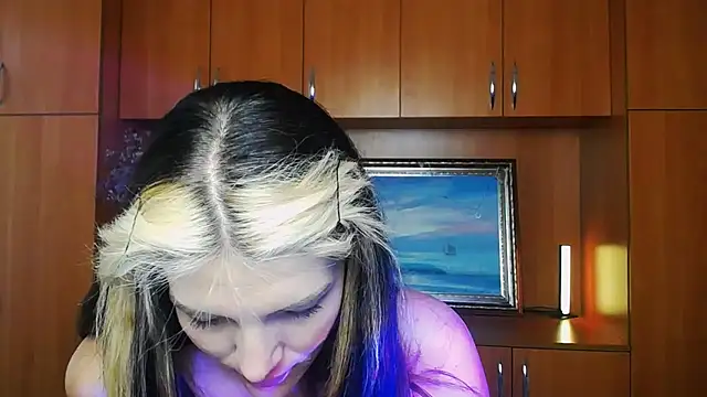 VanessaRey  online show from July 7, 7:34 am
