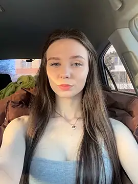 MilaBee online show from November 18, 3:12 am