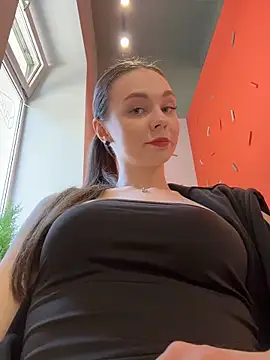 MilaBee online show from June 2, 8:27 am