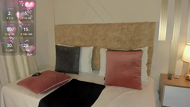 Snapshot of angelinarouse_ chatting on September 28, 4:07 am angelinarouse online show from September 28, 4:07 am