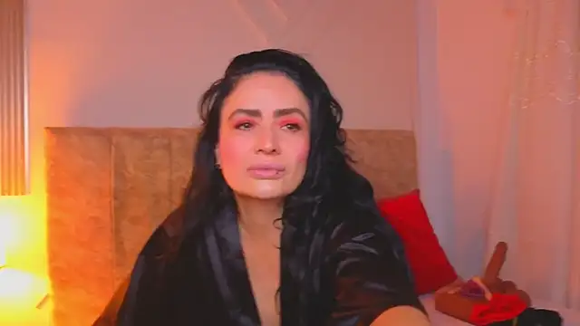 Snapshot of angelinarouse_ chatting on July 17, 9:08 pm angelinarouse online show from July 17, 9:08 pm