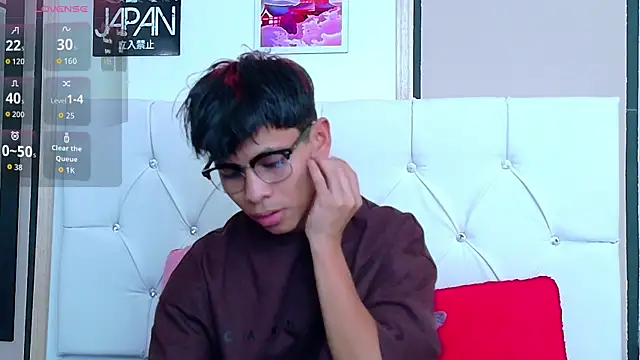 Snapshot of Ethan_Westt chatting on November 13, 8:41 pm Ethan Westt online show from November 13, 8:41 pm