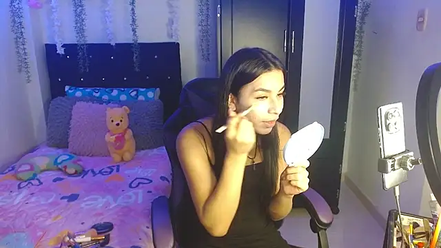 Lyaa Cute online show from February 2, 11:03 pm