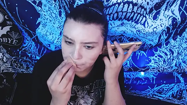 mikaskullcs online show from June 30, 10:33 pm