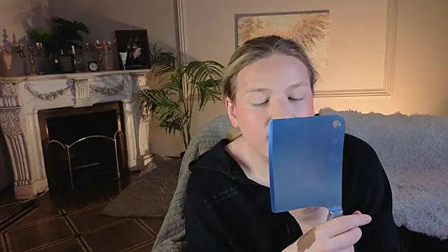 Jes Solar online show from November 22, 9:03 pm