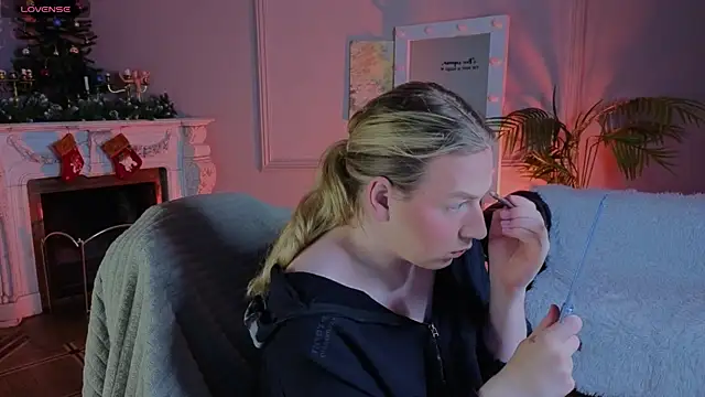 Jes Solar online show from December 20, 9:55 pm