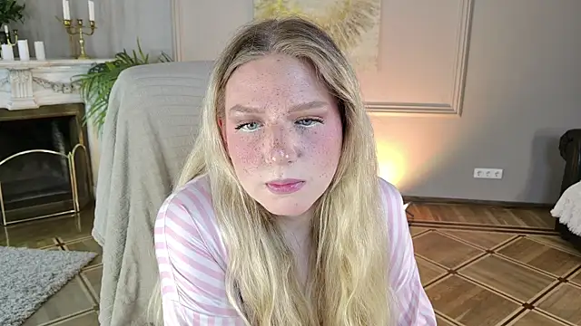 Snapshot of Jes_Solar chatting on July 5, 4:19 am Jes Solar online show from July 5, 4:19 am