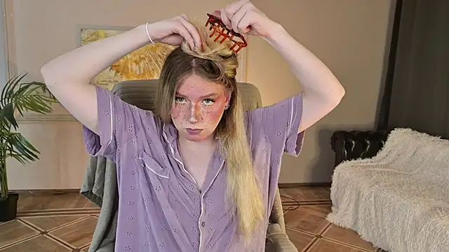 Snapshot of Jes_Solar chatting on July 11, 9:05 pm Jes Solar online show from July 11, 9:05 pm