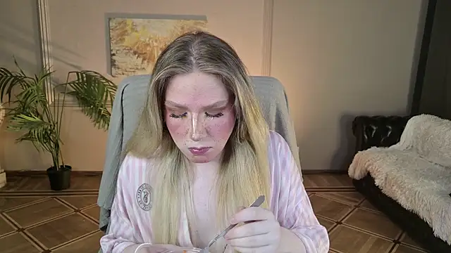 Snapshot of Jes_Solar chatting on July 16, 8:48 pm Jes Solar online show from July 16, 8:48 pm