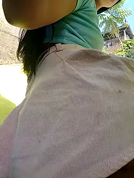 Snapshot of adrianagilton chatting on October 2, 3:08 pm adrianagilton online show from October 2, 3:08 pm