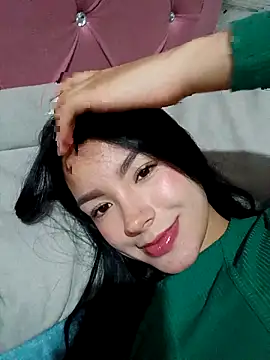 Snapshot of adrianagilton chatting on October 18, 10:32 pm adrianagilton online show from October 18, 10:32 pm