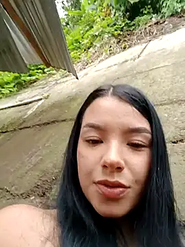 Snapshot of adrianagilton chatting on November 2, 5:48 pm adrianagilton online show from November 2, 5:48 pm