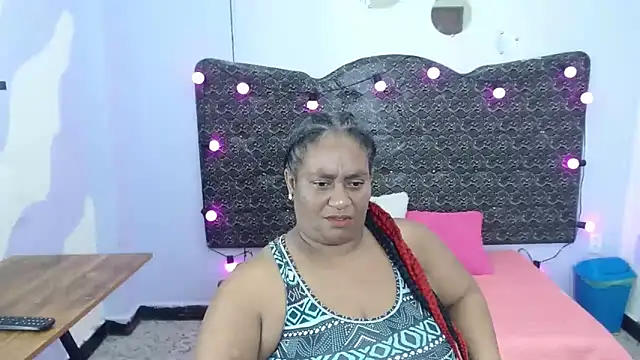 Snapshot of Sharon-stager chatting on September 15, 10:21 pm Sharon-stager online show from September 15, 10:21 pm