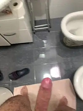 Snapshot of donmike01 chatting on October 20, 3:23 pm donmike01 online show from October 20, 3:23 pm