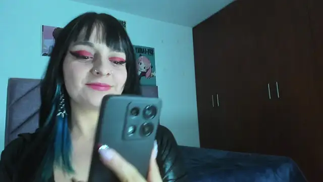 Snapshot of KARINNA__RAVEN chatting on November 17, 10:59 pm KARINNA RAVEN online show from November 17, 10:59 pm