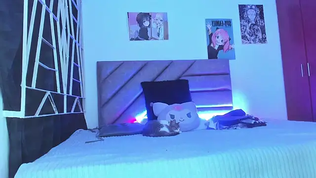 KARINNA  RAVEN online show from January 14, 12:38 am