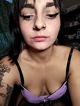 KARINNA  RAVEN online show from February 8, 10:13 pm