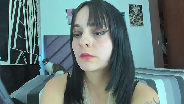 KARINNA  RAVEN online show from February 19, 11:12 pm