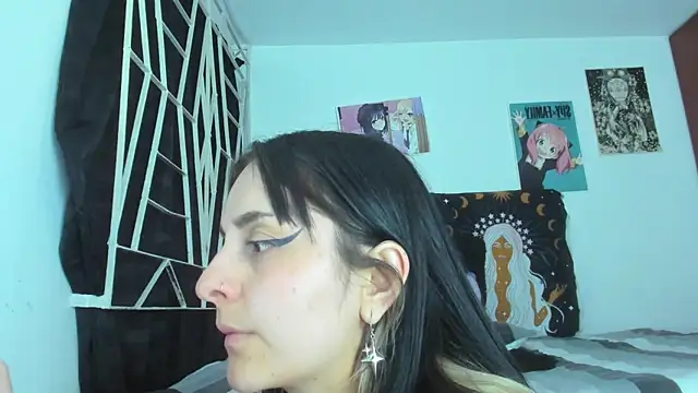 KARINNA  RAVEN online show from February 22, 9:57 pm