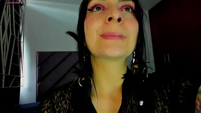 Snapshot of KARINNA__RAVEN chatting on July 31, 9:47 pm KARINNA RAVEN online show from July 31, 9:47 pm
