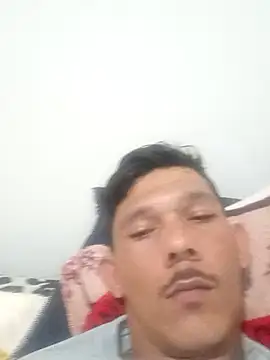 Snapshot of Marcos2402mf chatting on November 16, 7:41 pm Marcos2402mf online show from November 16, 7:41 pm