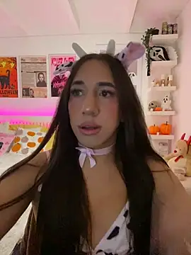 Snapshot of Tiana_Paez1 chatting on October 18, 4:59 am Tiana Paez1 online show from October 18, 4:59 am