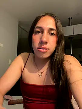 Snapshot of Tiana_Paez1 chatting on December 2, 1:11 am Tiana Paez1 online show from December 2, 1:11 am