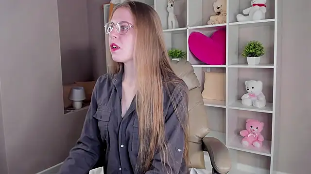 Snapshot of Joann_Shermann chatting on November 11, 1:16 am Joann Shermann online show from November 11, 1:16 am