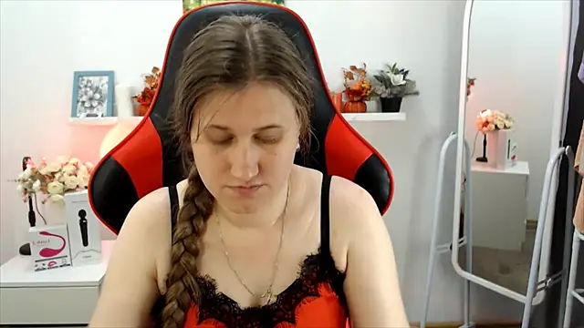 Lucky Lana online show from June 26, 3:22 am