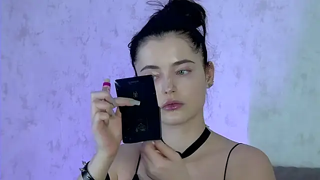 AshleyD  online show from February 2, 1:59 am