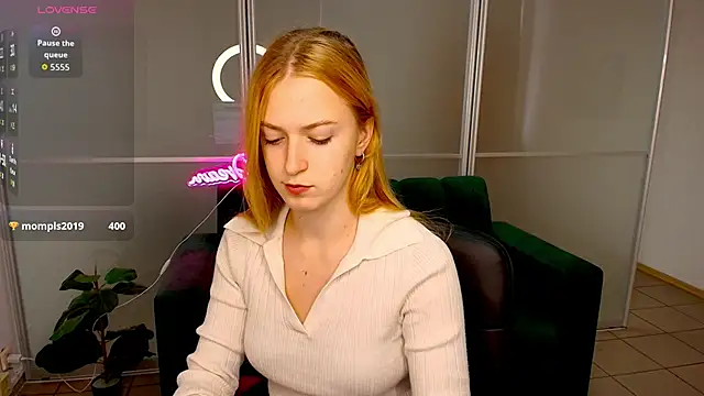 MirandaMayers online show from October 21, 11:44 am