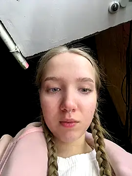 Snapshot of bambi_lu chatting on September 29, 4:45 pm bambi lu online show from September 29, 4:45 pm