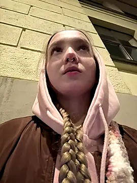 Snapshot of bambi_lu chatting on October 18, 5:46 pm bambi lu online show from October 18, 5:46 pm