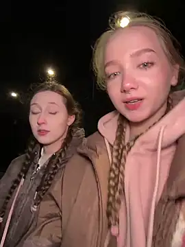 Snapshot of bambi_lu chatting on October 20, 5:57 pm bambi lu online show from October 20, 5:57 pm